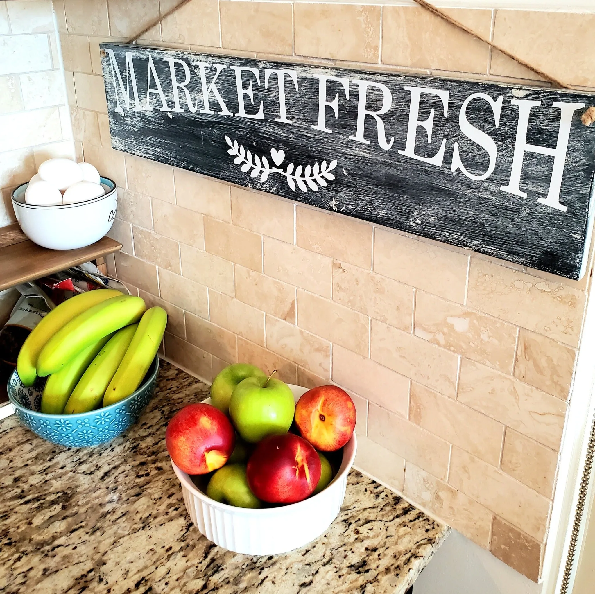 Market Fresh Kitchen Decor Sign - Add a Touch of Rustic Charm to Your Home