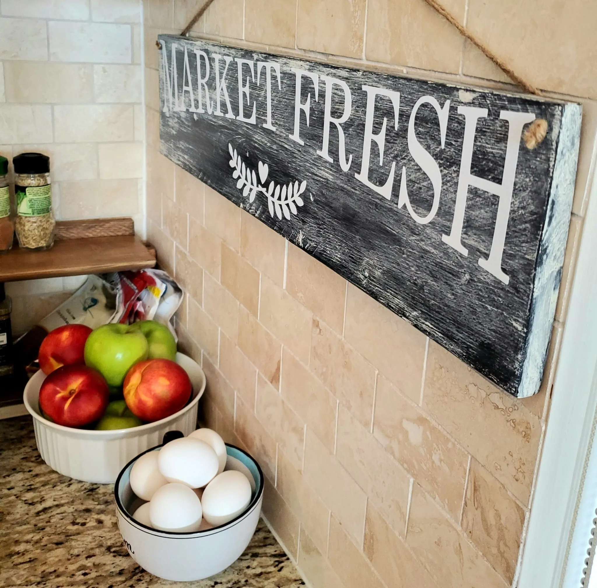 Market Fresh Kitchen Decor Sign - Add a Touch of Rustic Charm to Your Home