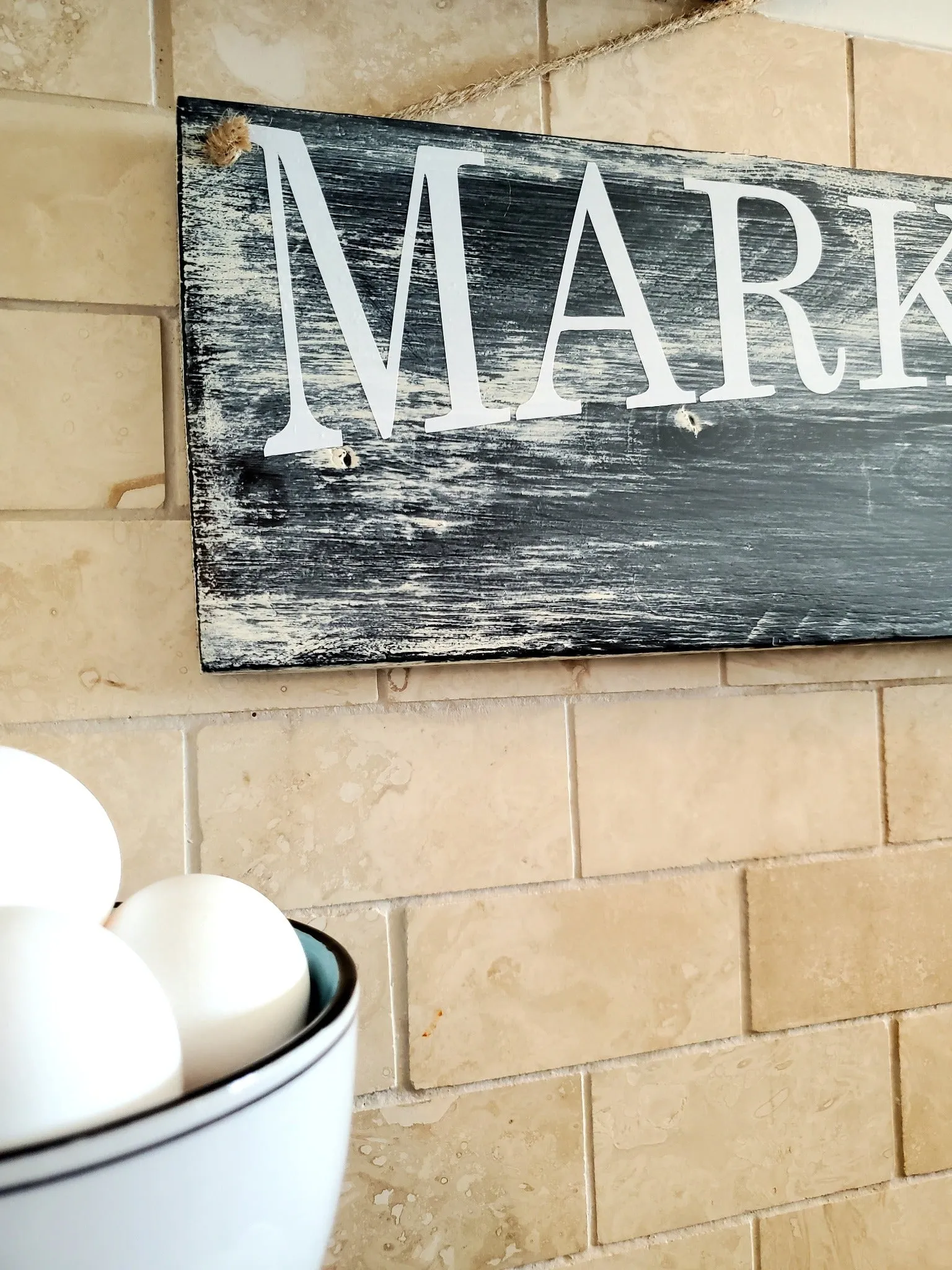 Market Fresh Kitchen Decor Sign - Add a Touch of Rustic Charm to Your Home