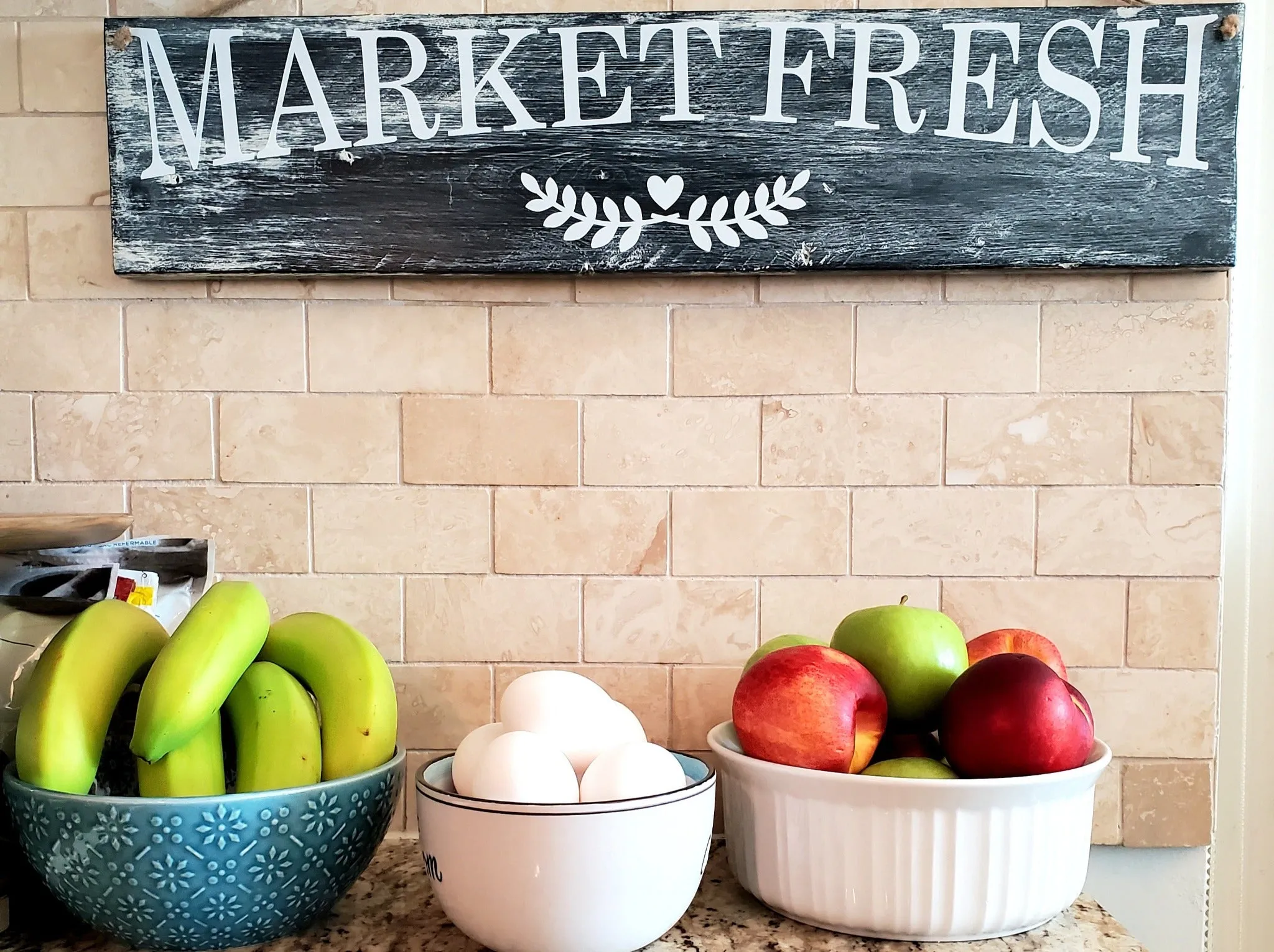 Market Fresh Kitchen Decor Sign - Add a Touch of Rustic Charm to Your Home