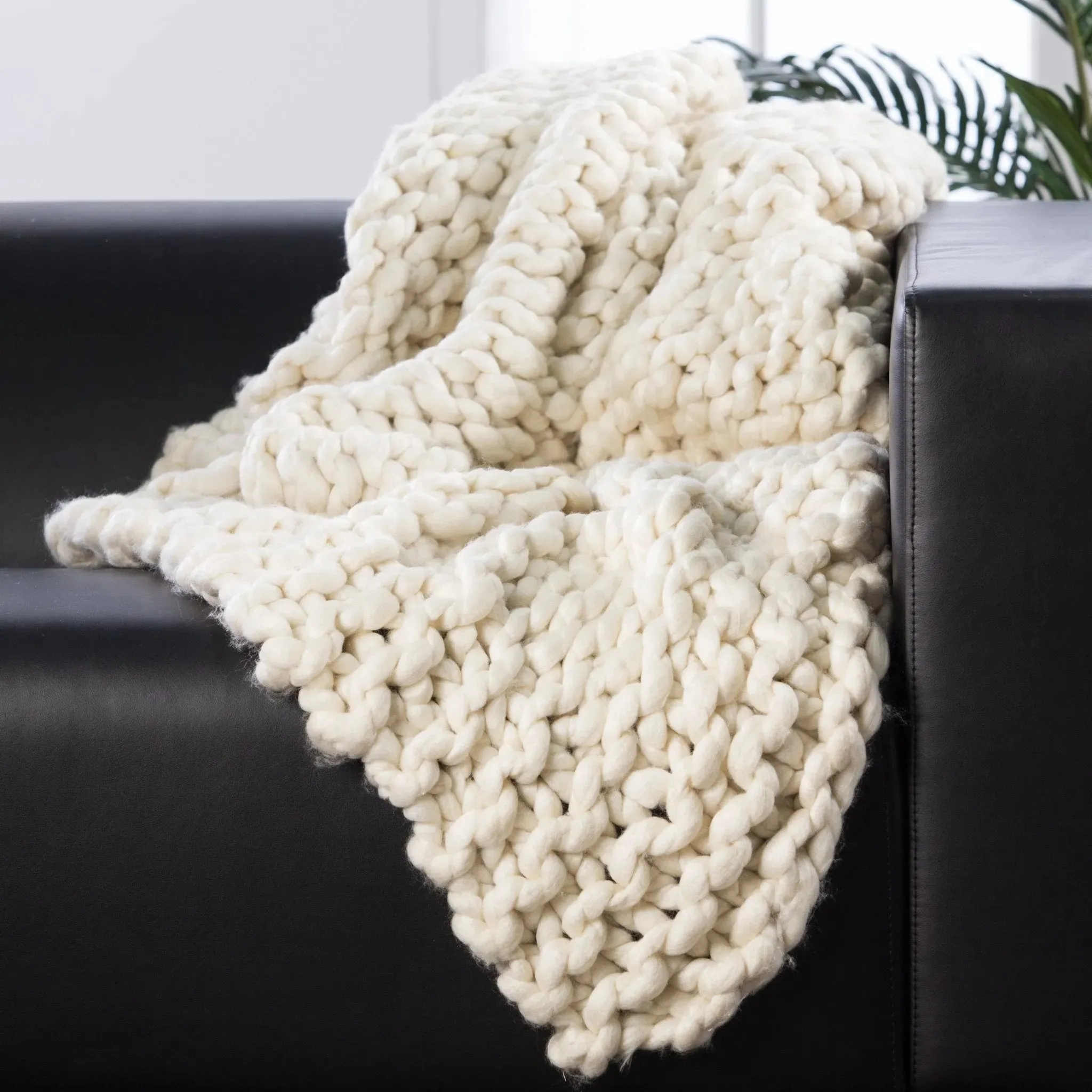 Sublime SBK07 Ivory Throw Blanket